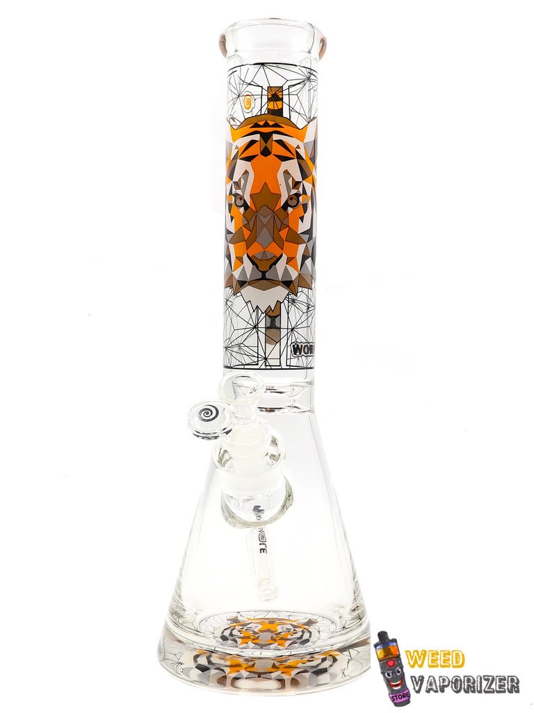 wormhole_glass_beaker_tiger_geometrical_face_front_1024x1024